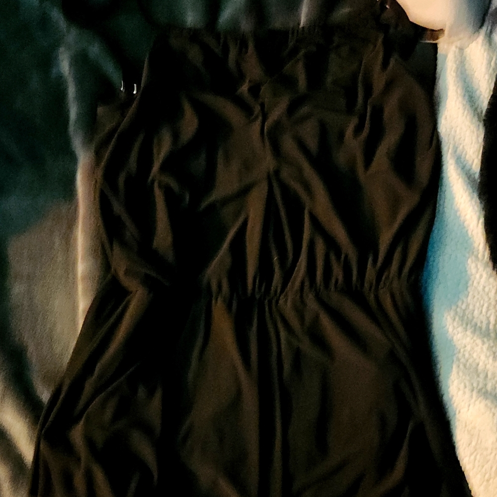 Black bathing suit (one piece)